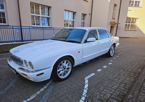 Jaguar XJ cena 16500 przebieg: 220000, rok produkcji 1997 z Wejherowo małe 106